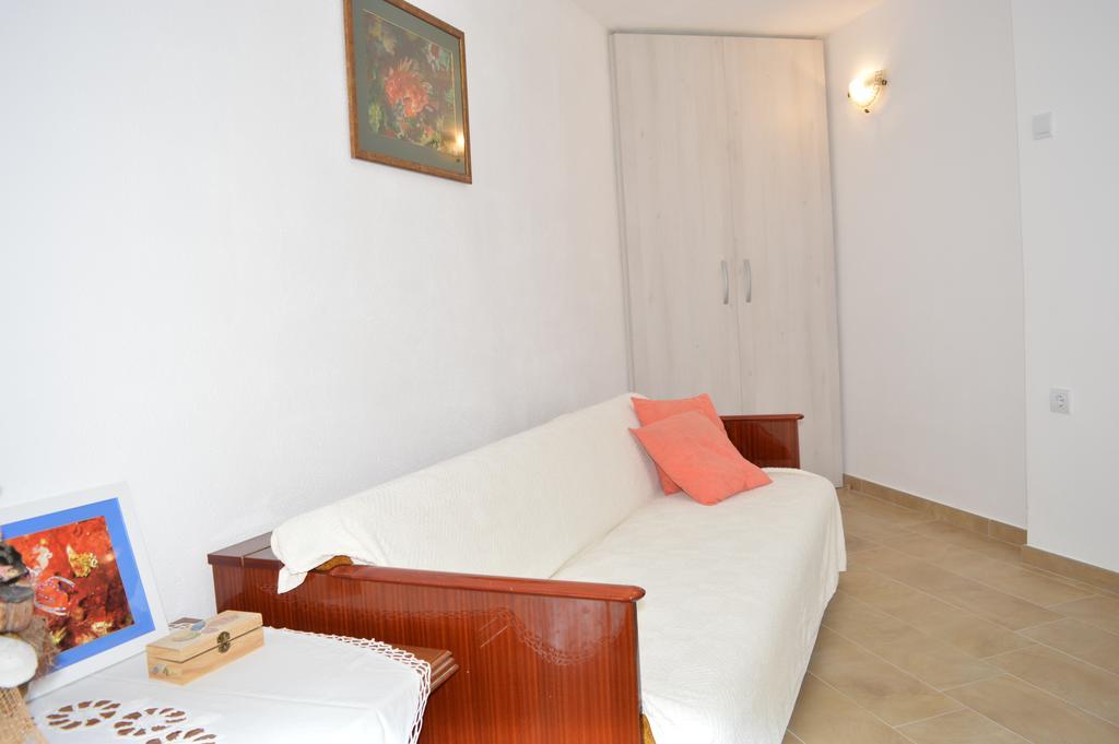 Apartment Andrija Vrbnik Kültér fotó