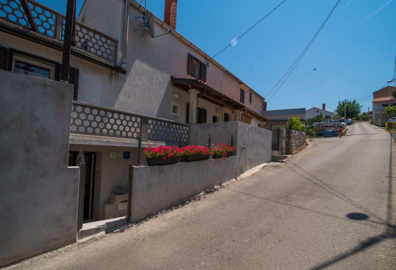 Apartment Andrija Vrbnik Kültér fotó